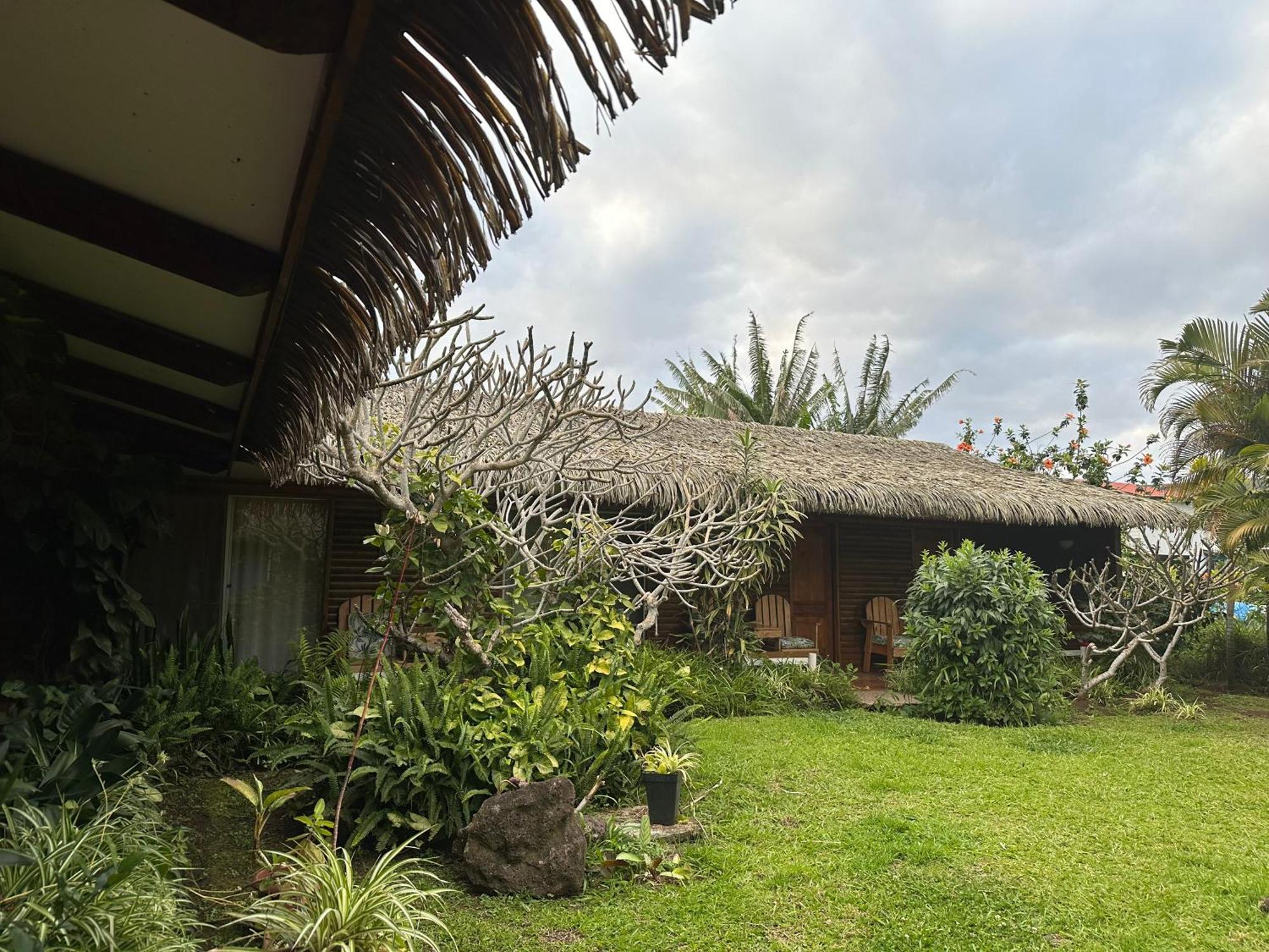 Hare Henua Bed&Breakfast Hanga Roa Esterno foto
