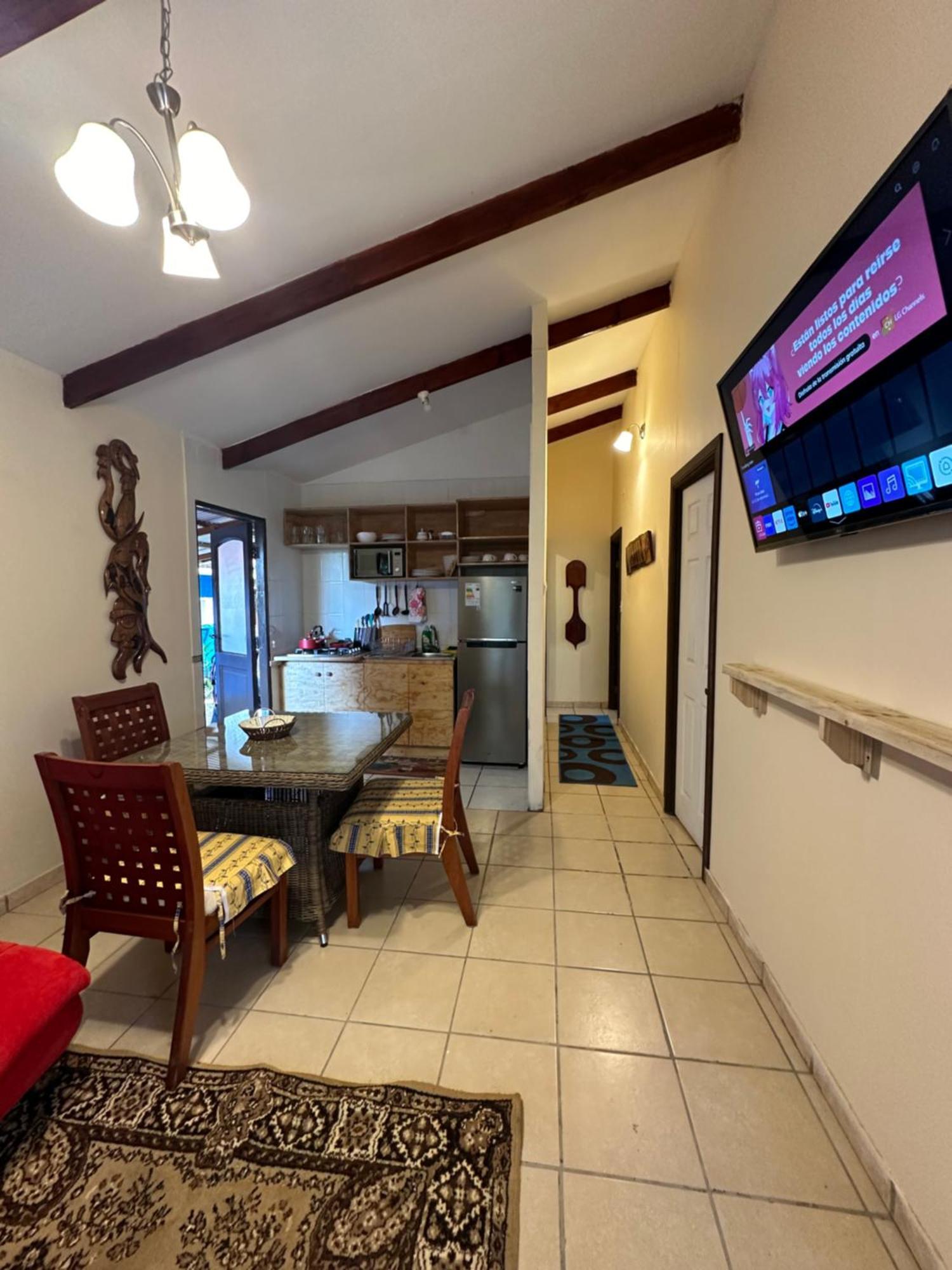 Hare Henua Bed&Breakfast Hanga Roa Esterno foto